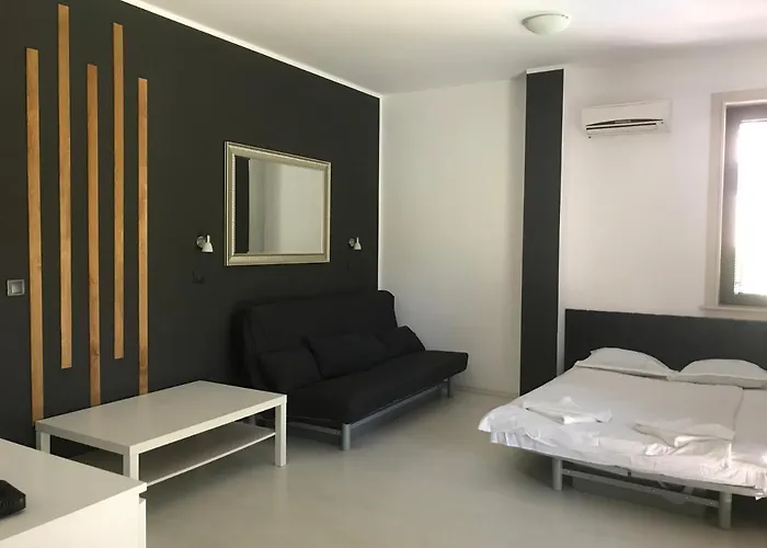 Amara Σάνι Μπιτς